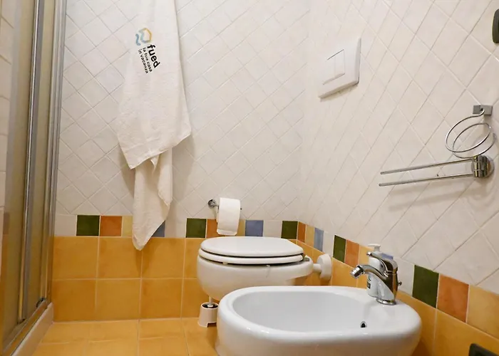 Se160 - Senigallia, Comodo Trilocale Con Patio * Senigália