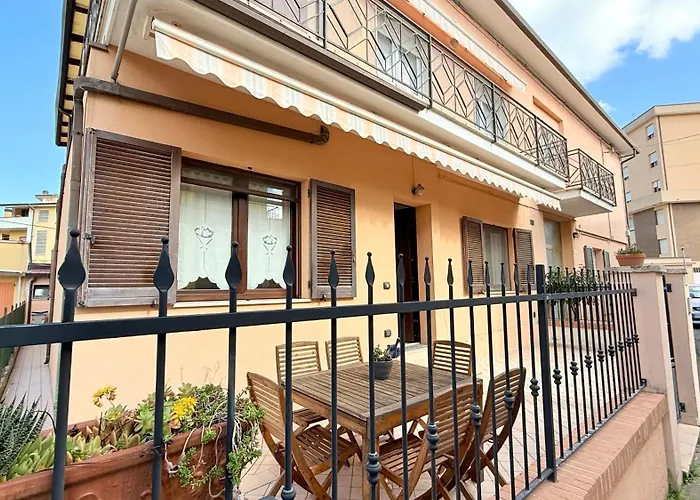 Apartamento Se160 - Senigallia, Comodo Trilocale Con Patio *